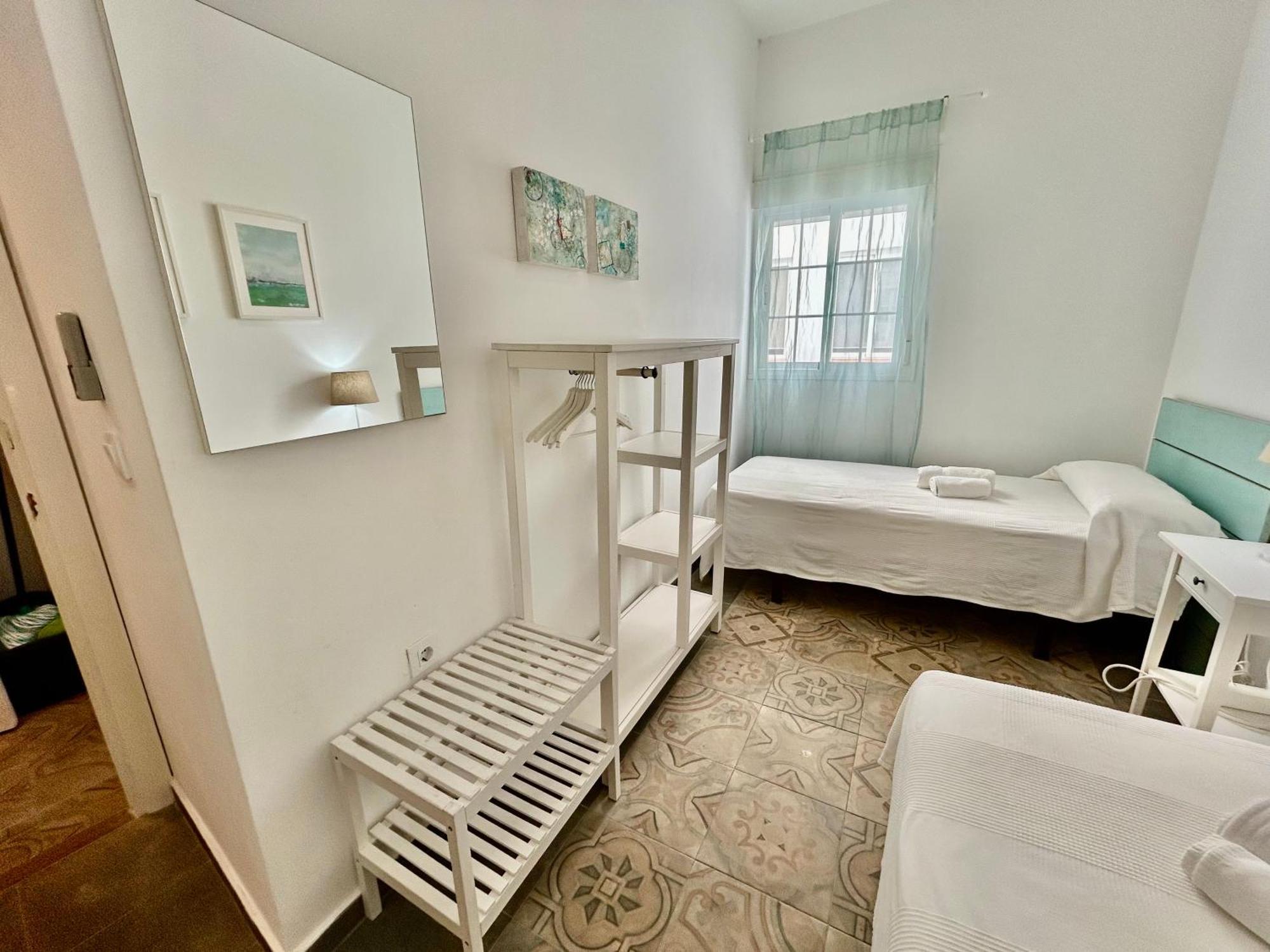 Acogedor Apt 8Pax 4Bdr 2Bth - Cozyhomesevilla1 外观 照片