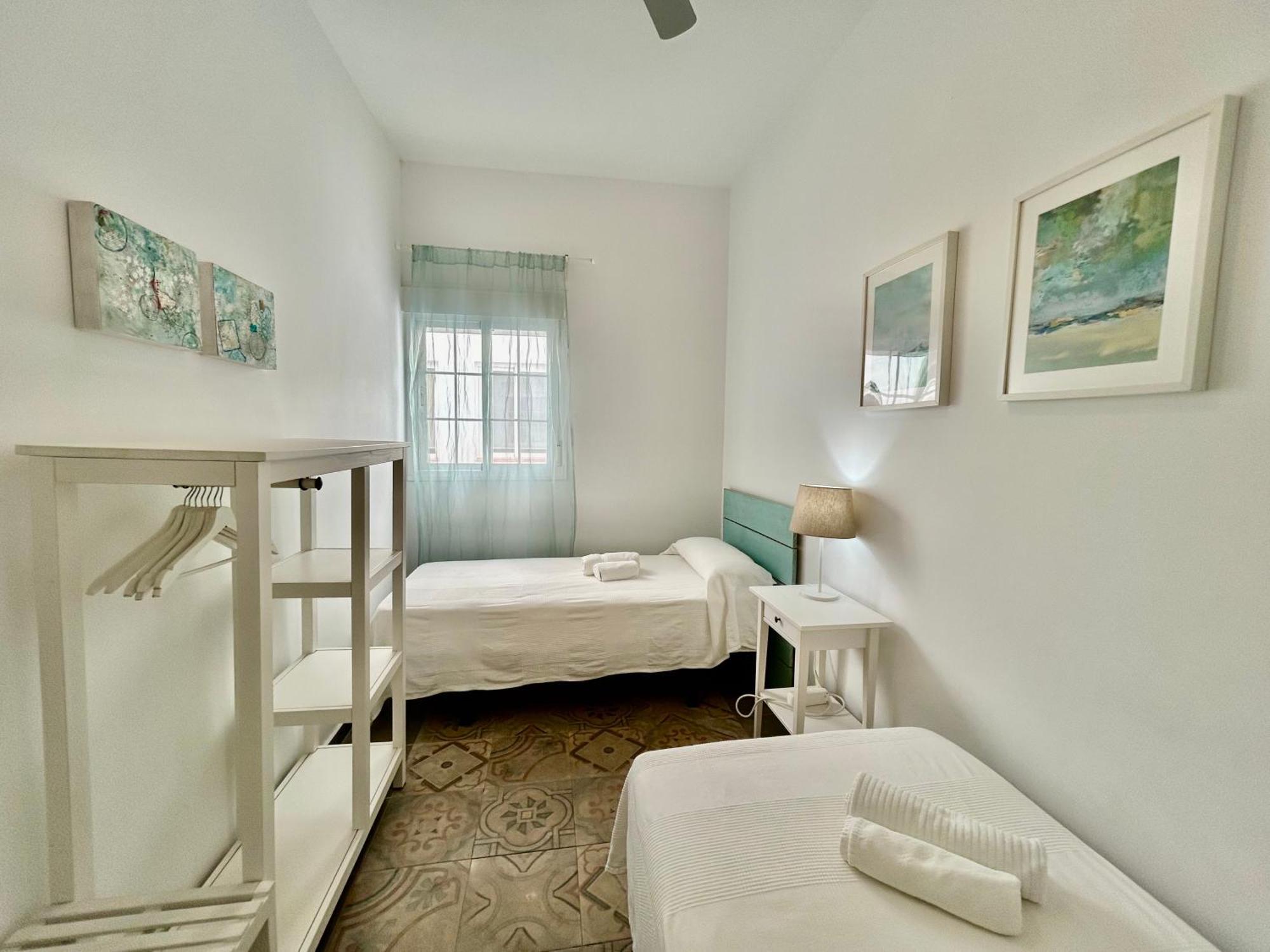 Acogedor Apt 8Pax 4Bdr 2Bth - Cozyhomesevilla1 外观 照片