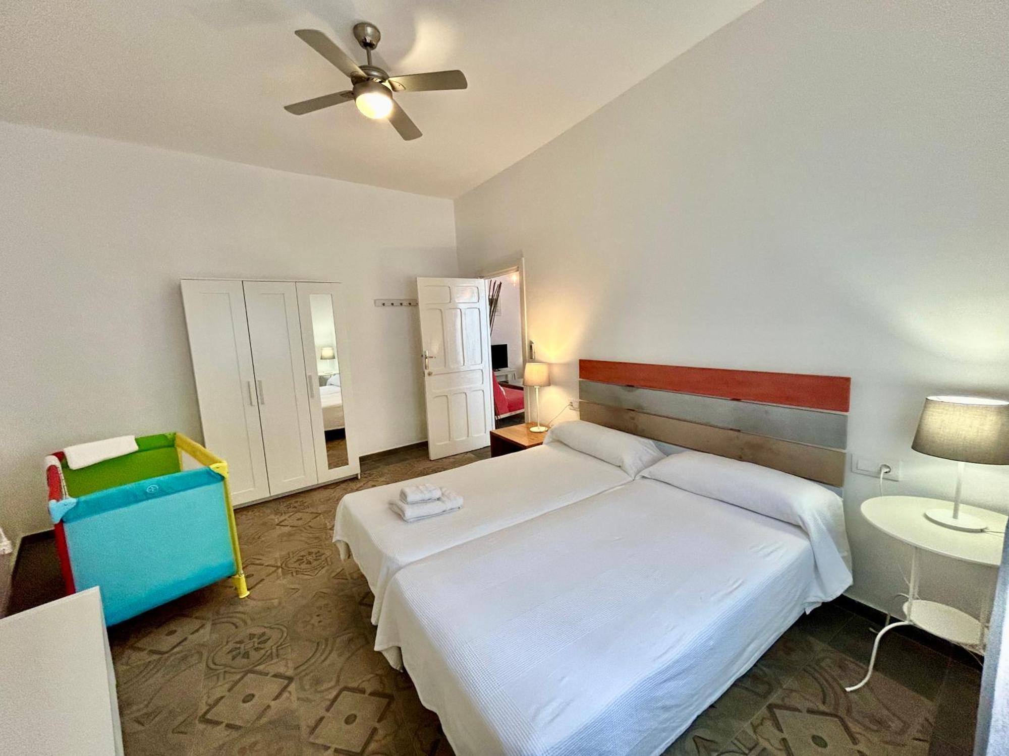 Acogedor Apt 8Pax 4Bdr 2Bth - Cozyhomesevilla1 外观 照片
